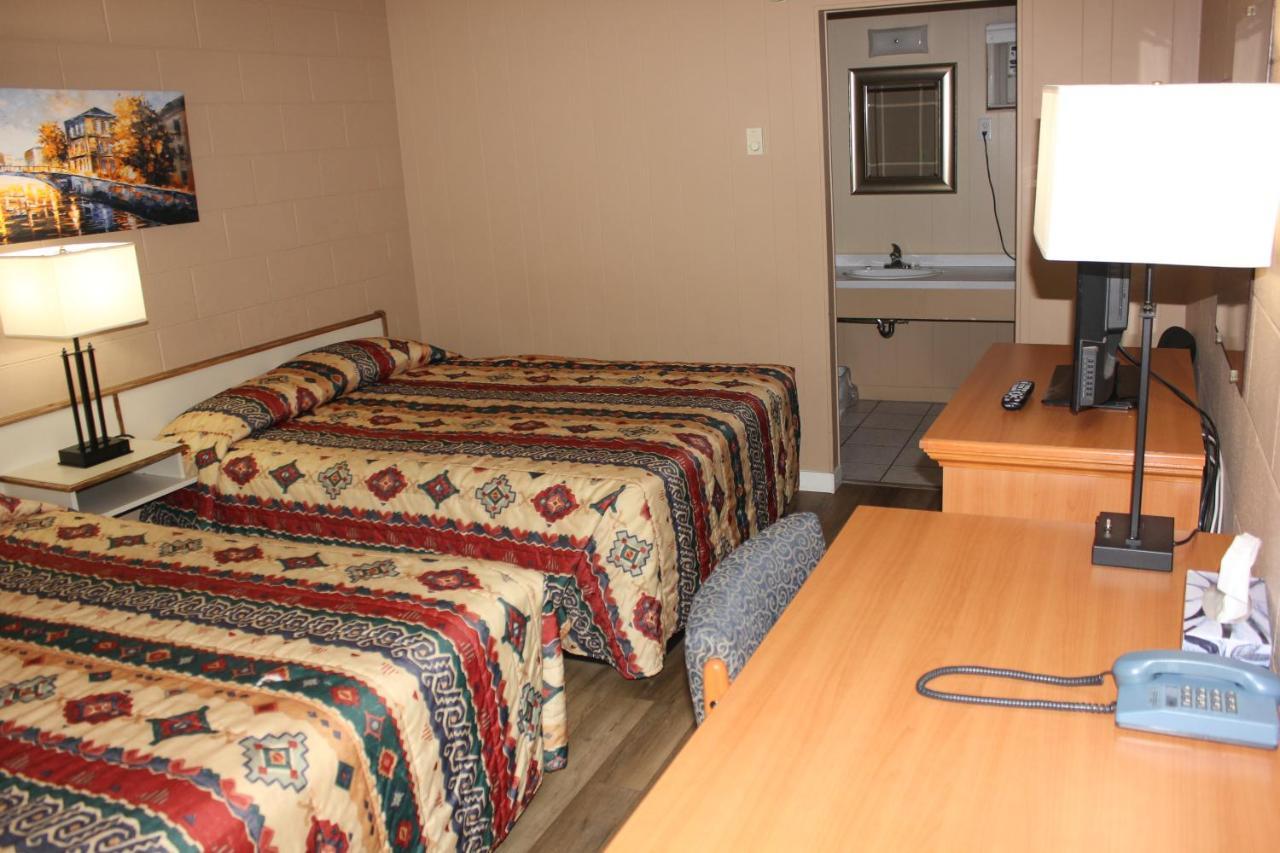 פנטיקטון Flamingo Motel מראה חיצוני תמונה