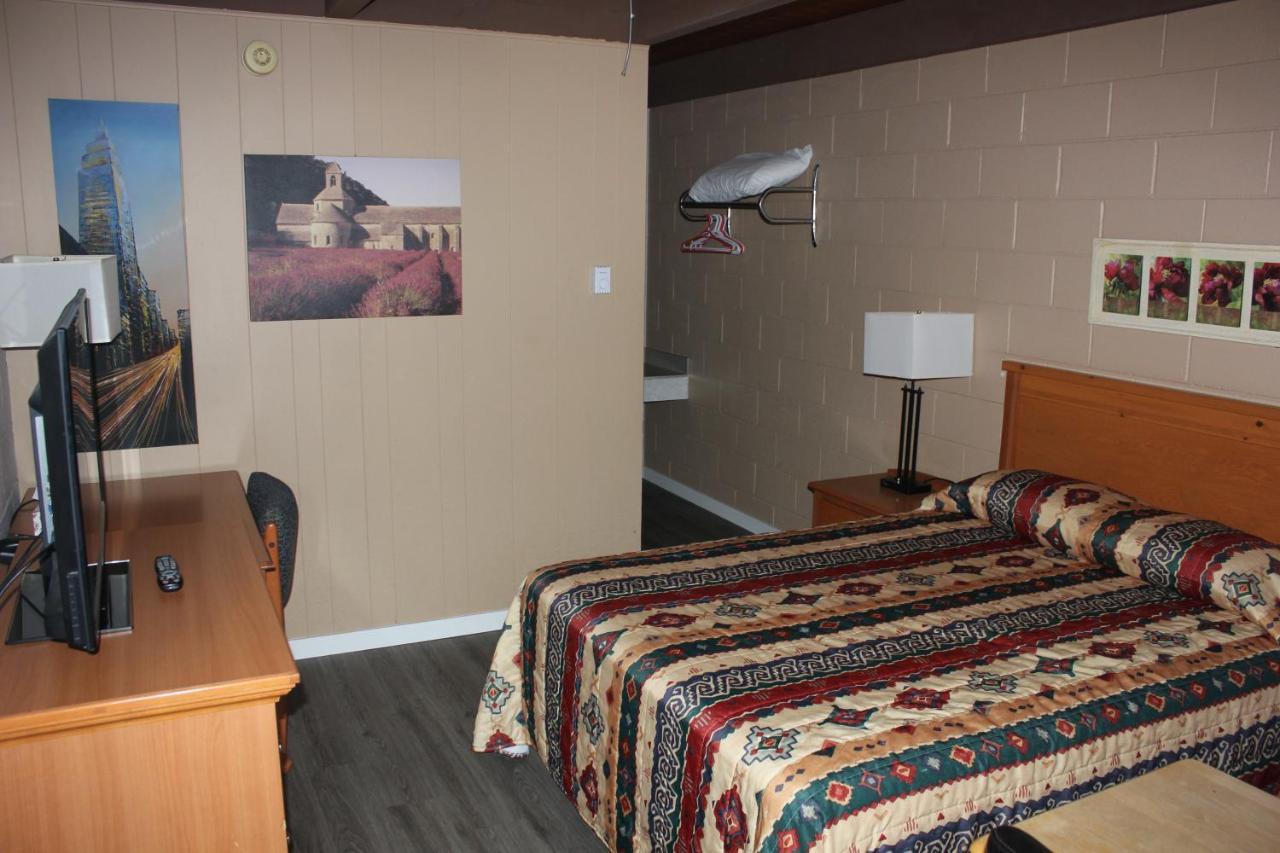 פנטיקטון Flamingo Motel מראה חיצוני תמונה
